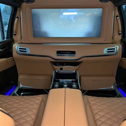 СУВ универзално ауто седиште са ауто преградом